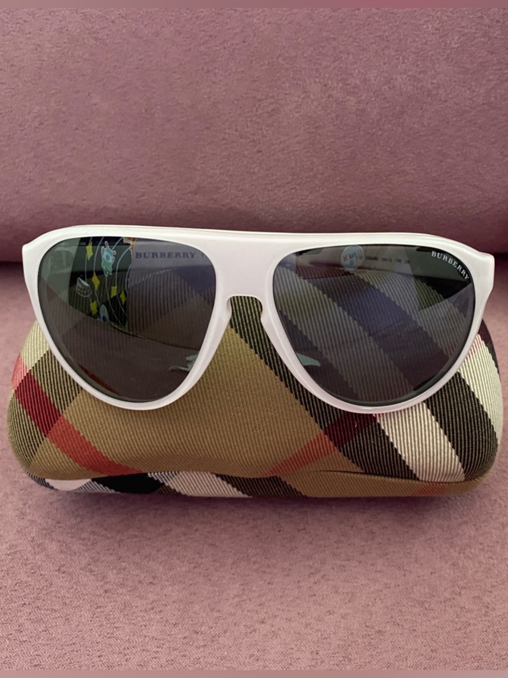 Burberry White Frame Nova Check Aviator Black Mirror Lens UNISEX Sunglasses